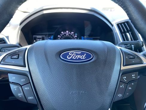Used 2023 Ford Edge Titanium AWD/4WD image 15