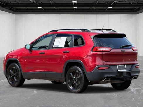 Used 2016 Jeep Cherokee Sport w/ Cold Weather Group AWD/4WD image 3