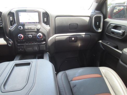 Used 2021 GMC Sierra 1500 AT4 w/ AT4 Preferred Package AWD/4WD image 14