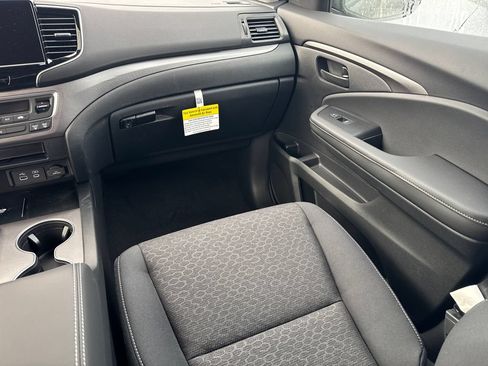 Certified 2026 Honda Ridgeline Sport image 18