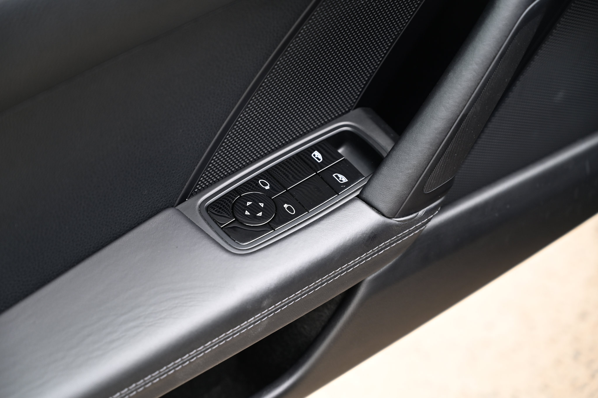 Used 2020 Porsche 911 Carrera RWD image 22
