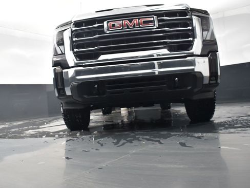 Used 2024 GMC Sierra 2500 SLE w/ SLE Value Package; image 23