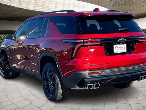 New 2025 Chevrolet Traverse LT w/ Enhanced Driving Package image 3