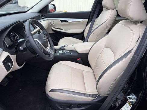 Used 2022 INFINITI QX50 Essential w/ Cargo Package image 5