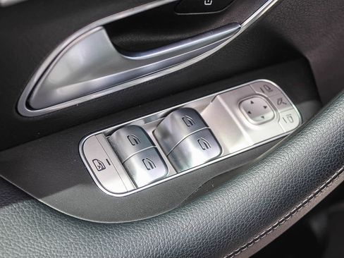 Used 2022 Mercedes-Benz GLE 350 4MATIC image 20