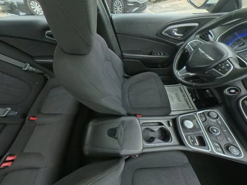 Used 2015 Chrysler 200 Limited w/ Convenience Group FWD image 27