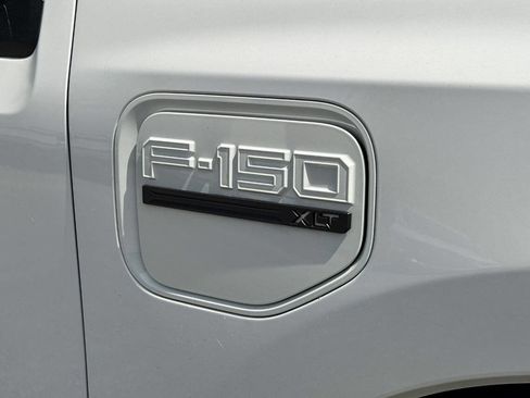 Used 2023 Ford F150 Lightning XLT AWD/4WD image 11