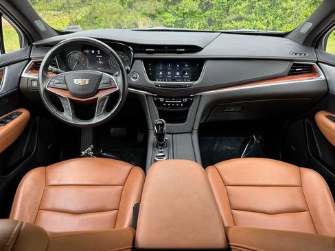 Certified 2024 Cadillac XT5 Premium Luxury w/ Technology Package AWD/4WD image 21