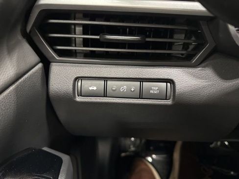 Used 2023 Nissan Altima 2.5 SR image 18