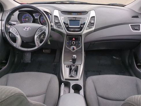 Used 2015 Hyundai Elantra SE w/ Option Group 03 image 7