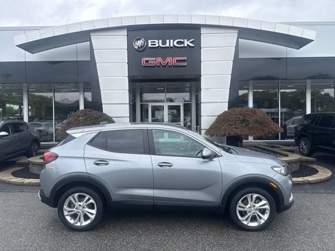 Used 2023 Buick Encore GX Preferred w/ Cold Weather Comfort Package FWD image 26