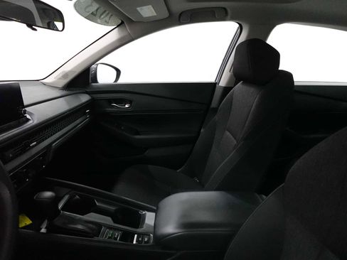 Used 2023 Honda Accord EX image 13