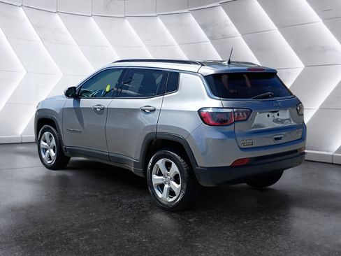 Certified 2019 Jeep Compass Latitude w/ Popular Equipment Group AWD/4WD image 4