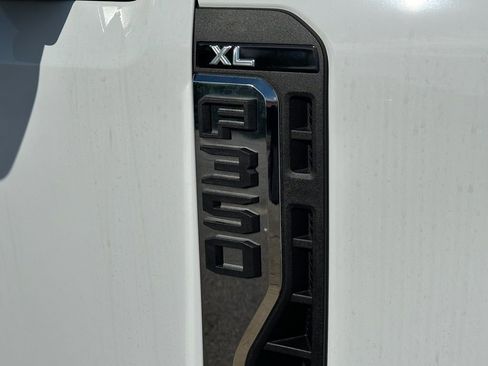 New 2026 Ford F350 XL w/ XL Chrome Package AWD/4WD image 26