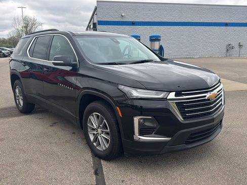 Used 2023 Chevrolet Traverse LT AWD/4WD image 8