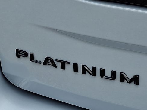 Used 2025 Ford Expedition Platinum w/ Stealth Performance Package AWD/4WD image 31