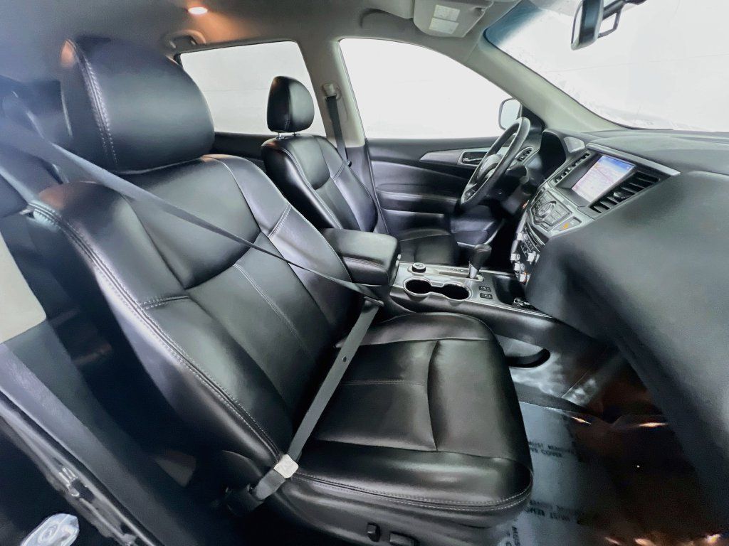 Used 2019 Nissan Pathfinder SL AWD/4WD image 26