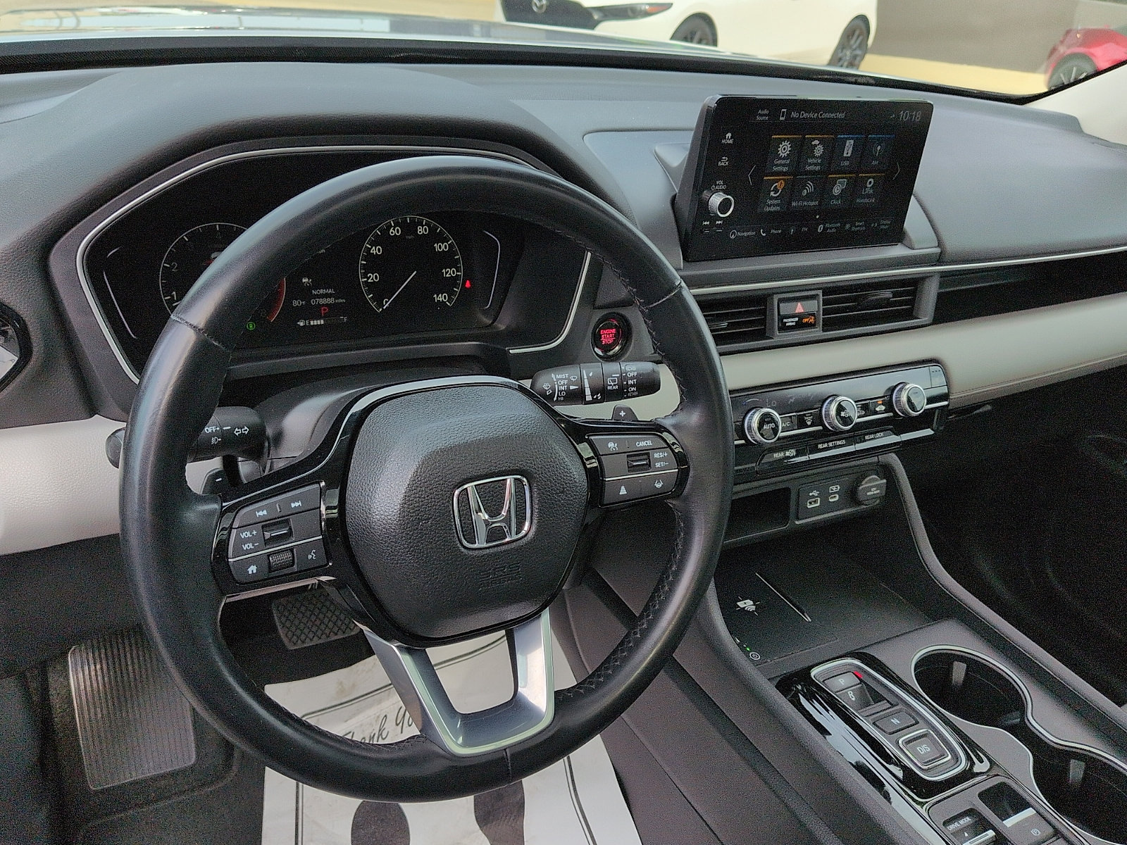 Used 2025 Honda Pilot Touring image 9