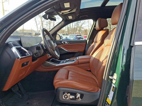 Used 2023 BMW X7 xDrive40i w/ Premium Package image 15