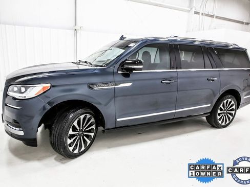 Used 2024 Lincoln Navigator L Reserve image 3