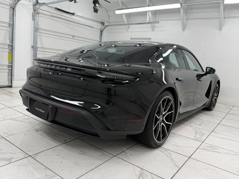Certified 2024 Porsche Taycan 4S image 12
