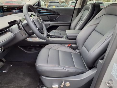 New 2026 Lincoln Nautilus Premier AWD/4WD image 7