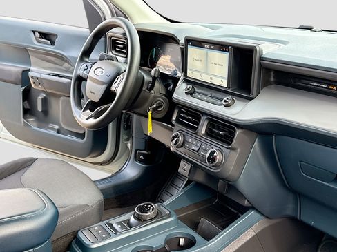 Certified 2024 Ford Maverick XL FWD image 5