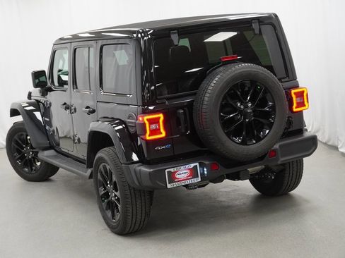 Certified 2021 Jeep Wrangler Unlimited Sahara w/ Cold Weather Group image 13