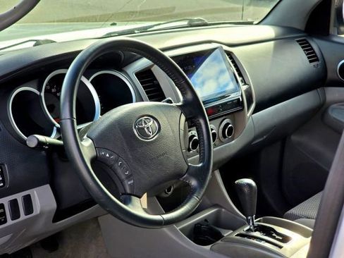 Used 2005 Toyota Tacoma 4x4 Double Cab image 11