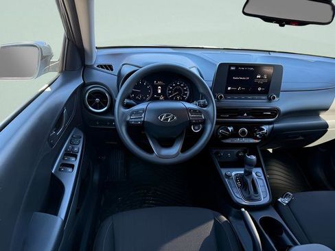 Used 2023 Hyundai Kona SEL w/ Winter Weather Package AWD/4WD image 7