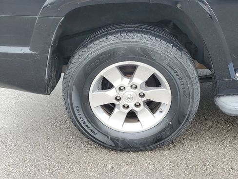 Used 2010 Toyota 4Runner SR5 image 5