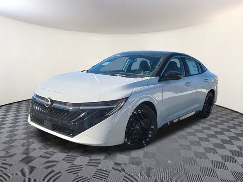 New 2026 Nissan Sentra SR w/ Floor Mat Package FWD image 28