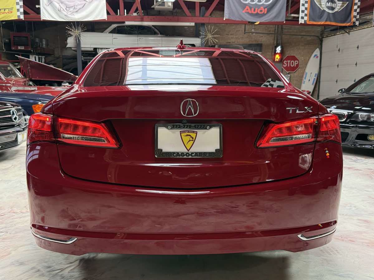 Used 2018 Acura TLX FWD image 8