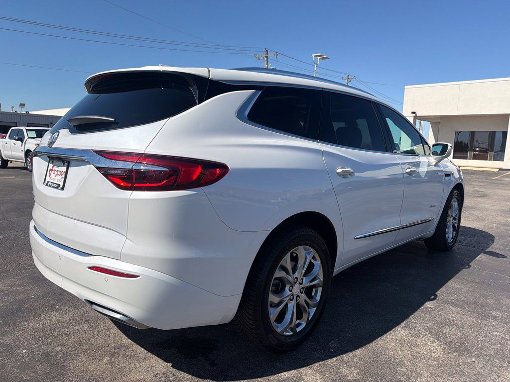 Used 2020 Buick Enclave Avenir w/ Avenir Technology Package AWD/4WD image 3