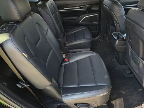 Used 2025 Kia Telluride S AWD/4WD image 31