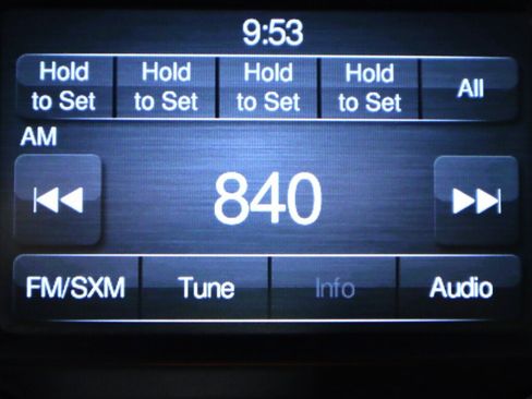 Used 2018 RAM 1500 Classic SLT AWD/4WD image 16