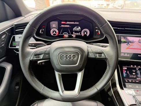 Used 2019 Audi Q8 Premium Plus w/ Premium Plus AWD/4WD image 22