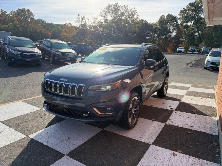 Used 2021 Jeep Cherokee Limited w/ Elite Package AWD/4WD image 5