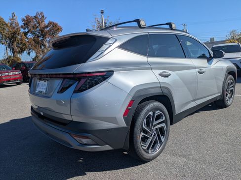 New 2026 Hyundai Tucson Limited FWD image 3
