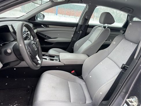 Used 2018 Honda Accord LX image 10