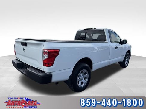 Used 2017 Nissan Titan S image 5