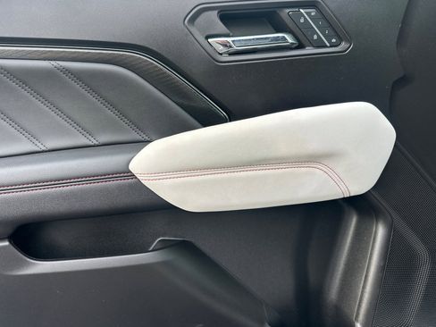 Used 2023 GMC Canyon AT4X w/ Edition 1 image 11