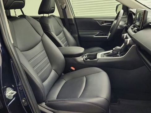 Used 2021 Toyota RAV4 XLE Premium FWD image 23
