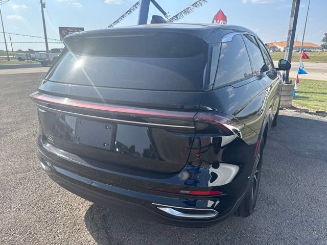 Used 2025 Lincoln Nautilus Premier AWD/4WD image 8