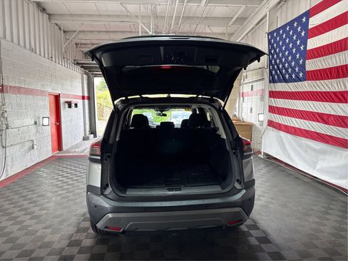Used 2021 Nissan Rogue SV AWD/4WD image 12