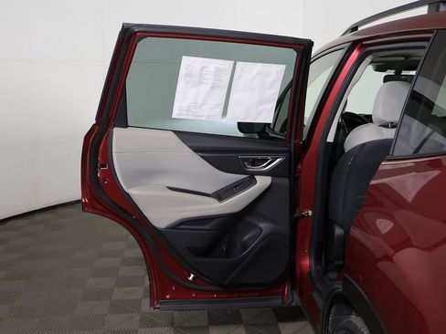 Used 2021 Subaru Forester Premium AWD/4WD image 22