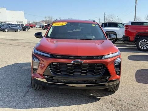 Certified 2024 Chevrolet Trax ACTIV w/ Sunroof Package image 3