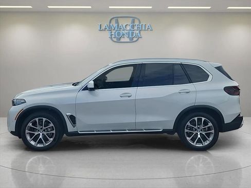 Used 2025 BMW X5 xDrive40i w/ Climate Comfort Package AWD/4WD image 2