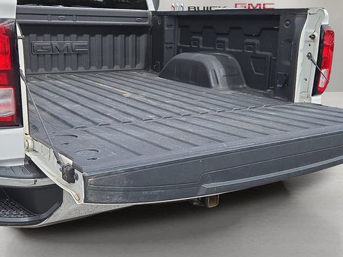 Used 2020 GMC Sierra 1500 4x4 Crew Cab w/ Sierra Value Package image 18