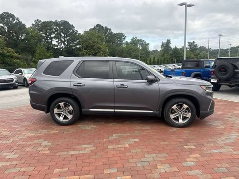 Used 2023 Honda Pilot EX-L image 16